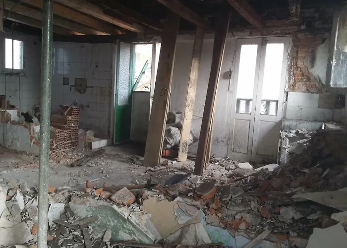 Old Town Superbistak